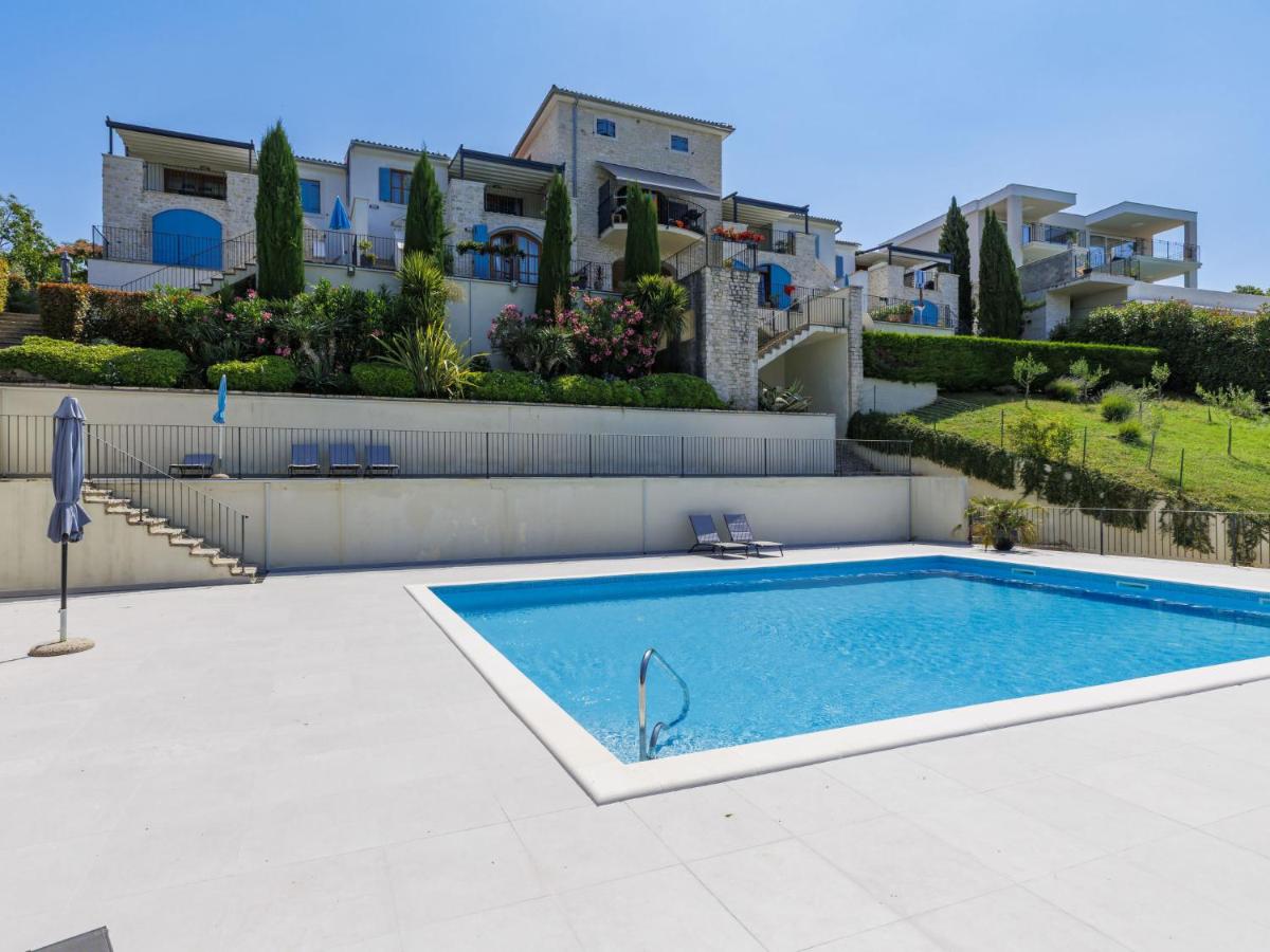 Pool und Terrassenanlage von Casa Nini