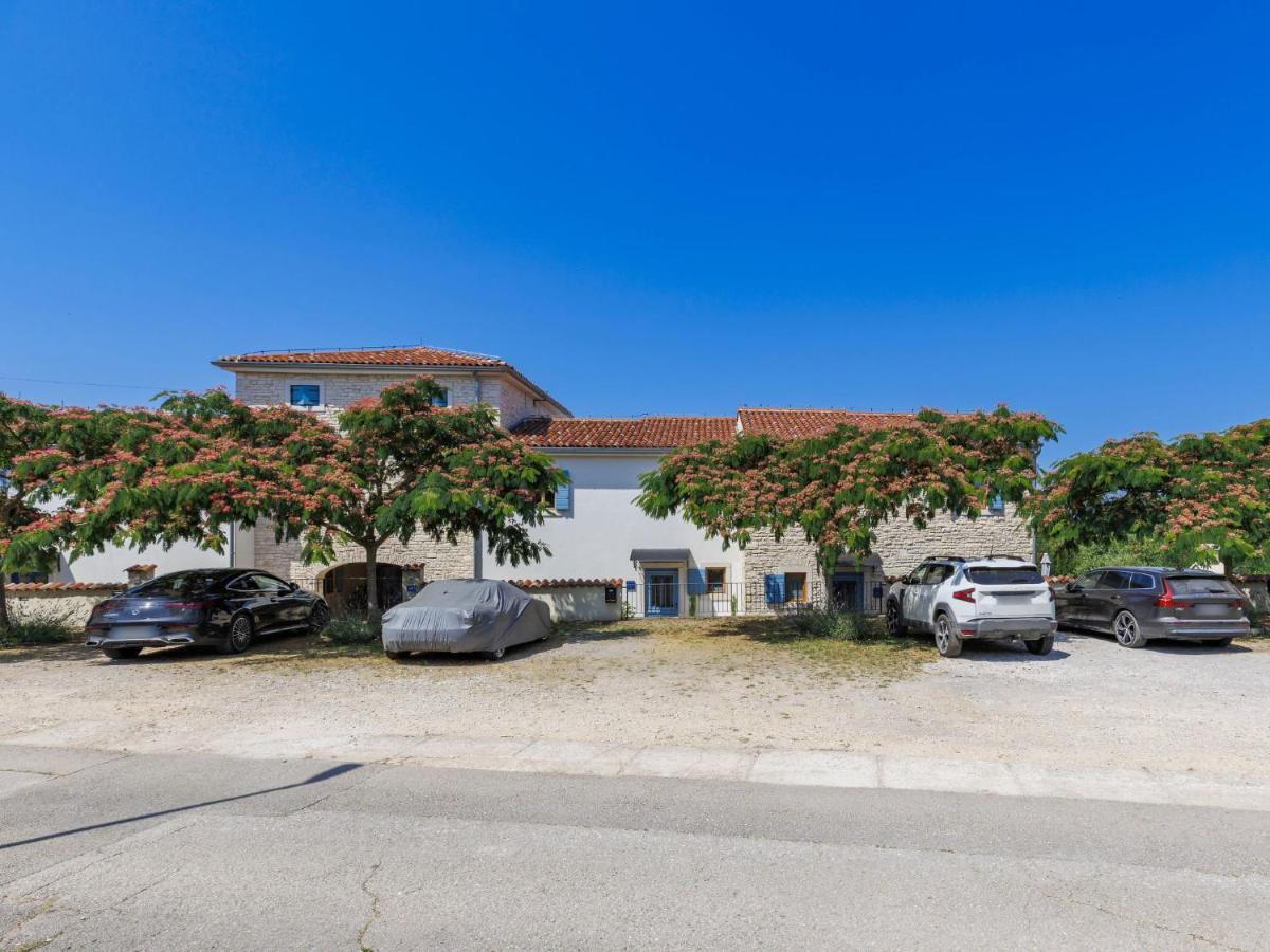 Außenansicht von Casa Nini mit Privatparkplatz